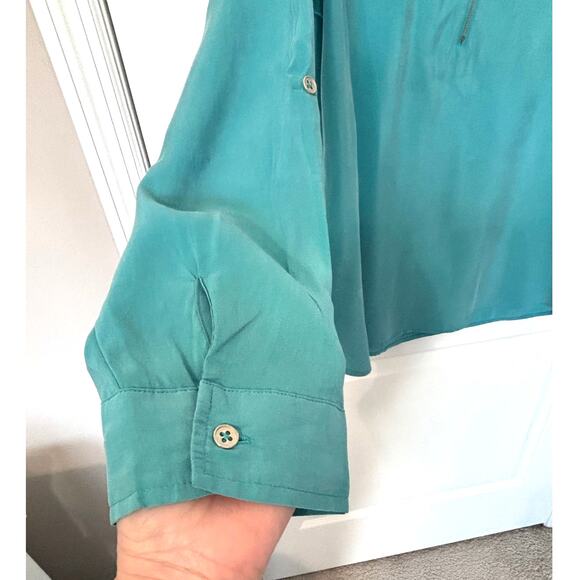 Chico's Wms Sz 1/Med Teal Tunic Top Roll Tab Sleeve  Quarter Zip Front Casual - Picture 5 of 8